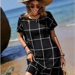 Emery Rose Chic Black and White Grid Dress